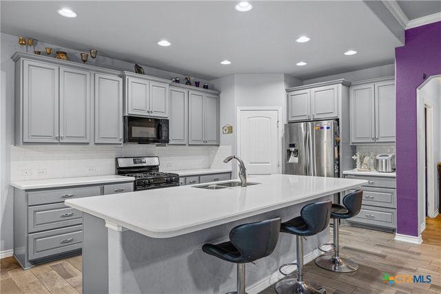 1701 Meadow Lane, Lockhart, TX 78644
