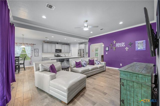 1701 Meadow Lane, Lockhart, TX 78644