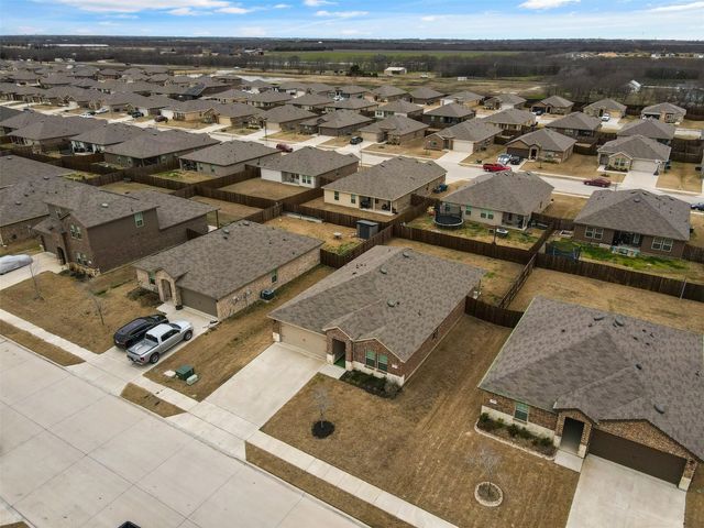 1304 Lowhill Drive, Royse City, TX 75189