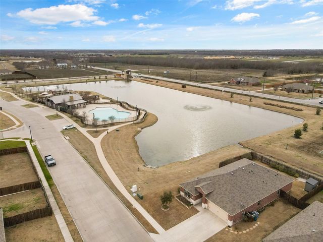 1304 Lowhill Drive, Royse City, TX 75189