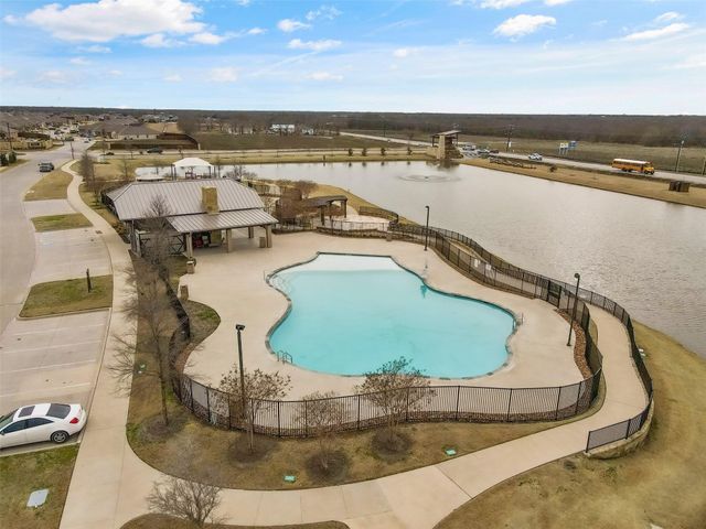 1304 Lowhill Drive, Royse City, TX 75189