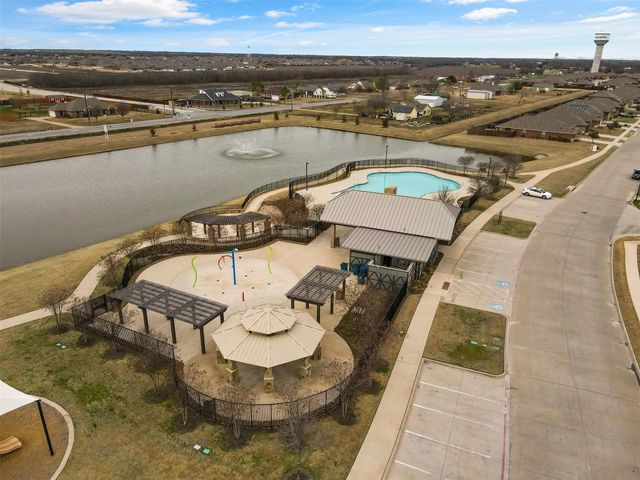 1304 Lowhill Drive, Royse City, TX 75189