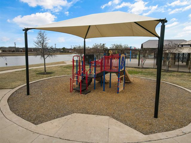 1304 Lowhill Drive, Royse City, TX 75189