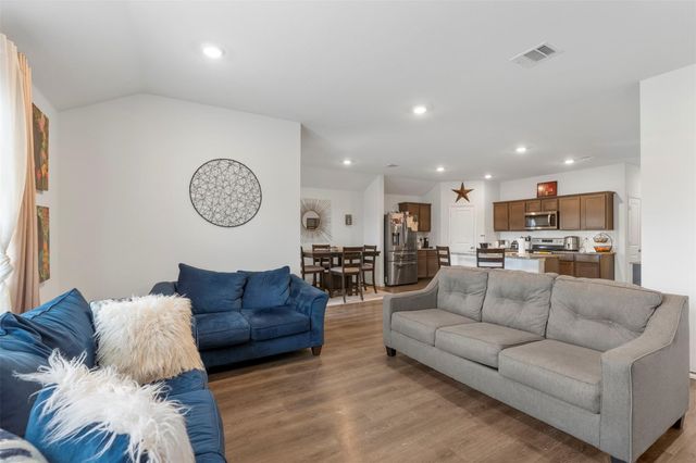 1304 Lowhill Drive, Royse City, TX 75189