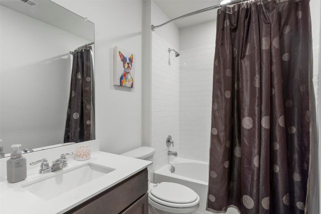 1304 Lowhill Drive, Royse City, TX 75189