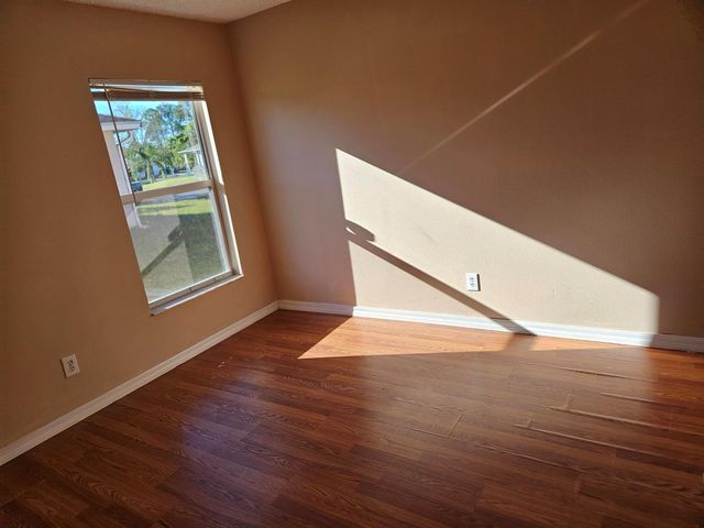 570 Ontario Street NW, Palm Bay, FL 32907