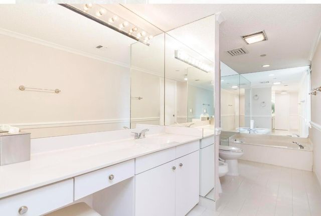 4100 N Ocean Drive 1704, Singer Island, FL 33404