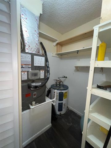 9141 Sunrise Lakes Boulevard 115, Sunrise, FL 33322