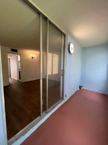 9141 Sunrise Lakes Boulevard 115, Sunrise, FL 33322
