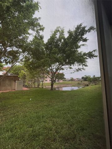 9141 Sunrise Lakes Boulevard 115, Sunrise, FL 33322