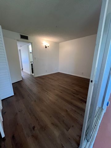 9141 Sunrise Lakes Boulevard 115, Sunrise, FL 33322