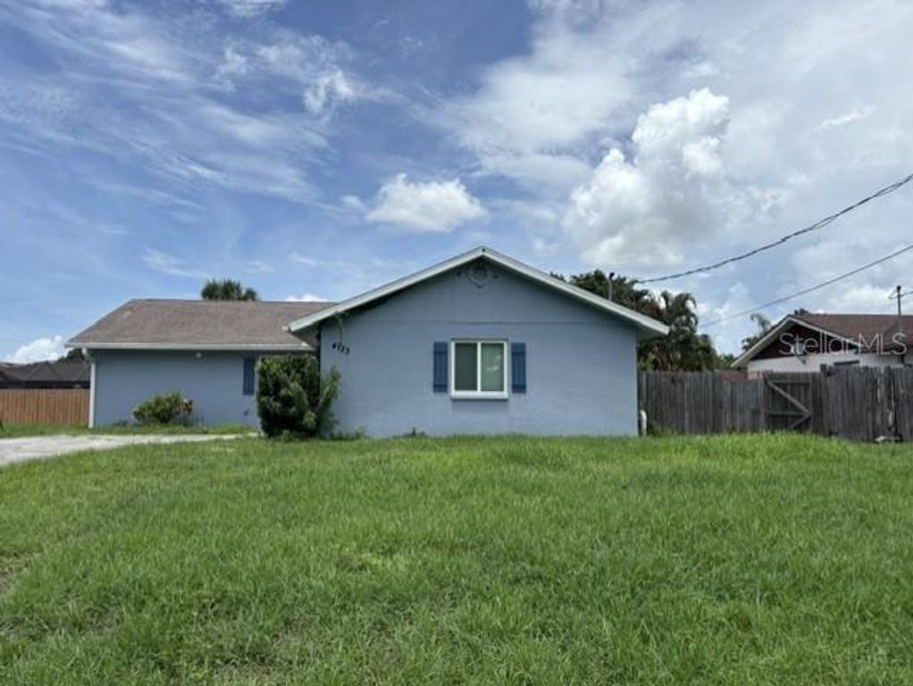 4723 BUSTI DRIVE, Sarasota, FL 34232