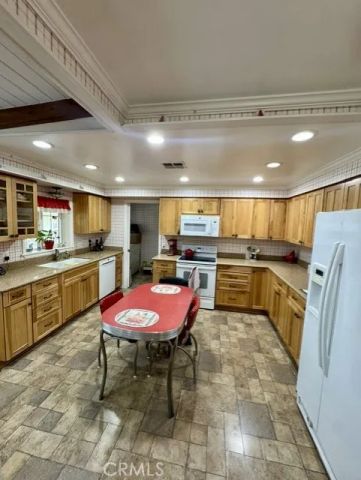 1719 Westwood, Pomona, CA 91768
