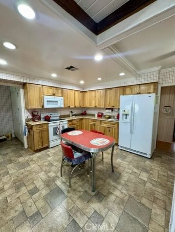 1719 Westwood, Pomona, CA 91768