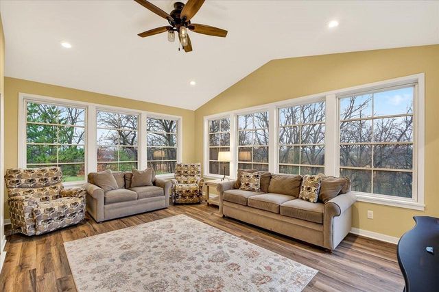 N9181 Cardinal Crest Lane, New Glarus, WI 53574