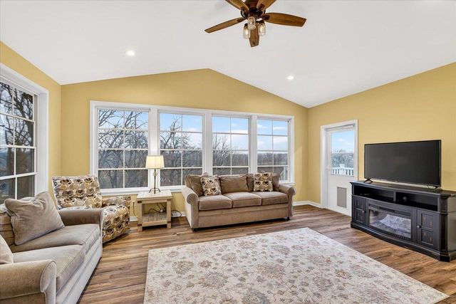 N9181 Cardinal Crest Lane, New Glarus, WI 53574