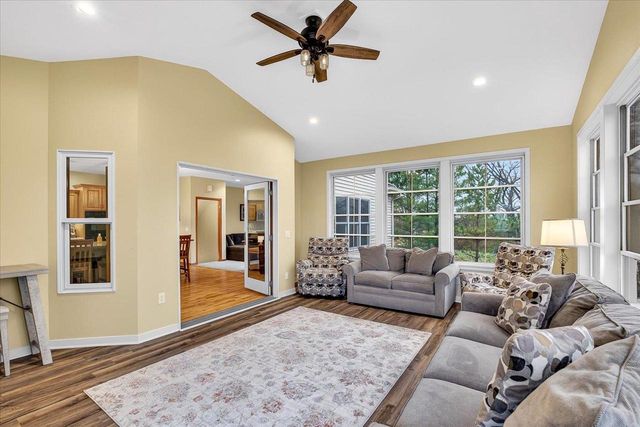 N9181 Cardinal Crest Lane, New Glarus, WI 53574