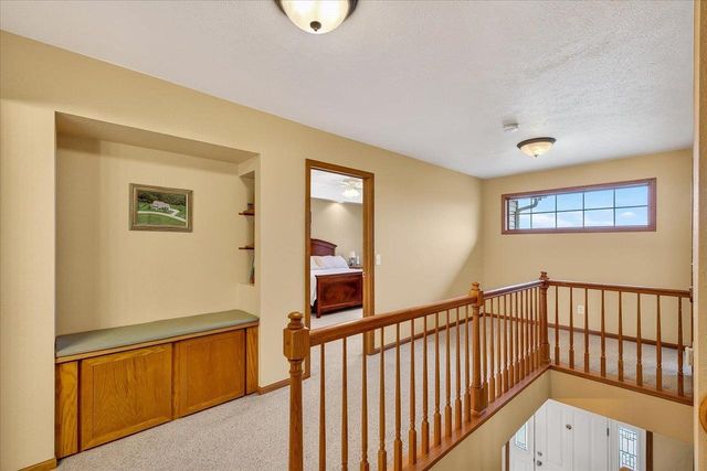N9181 Cardinal Crest Lane, New Glarus, WI 53574