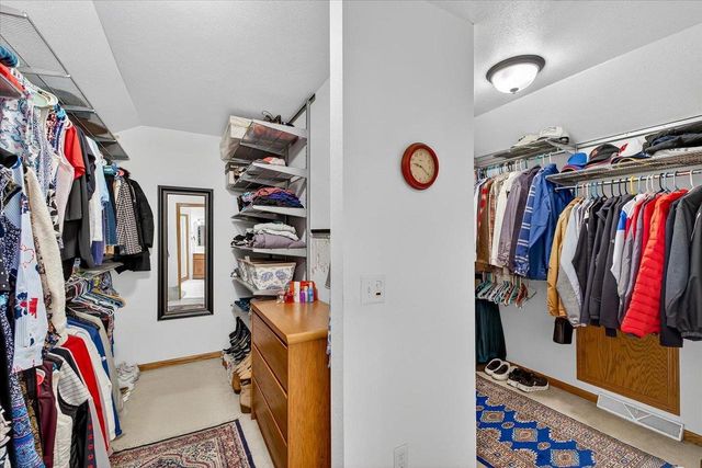 N9181 Cardinal Crest Lane, New Glarus, WI 53574