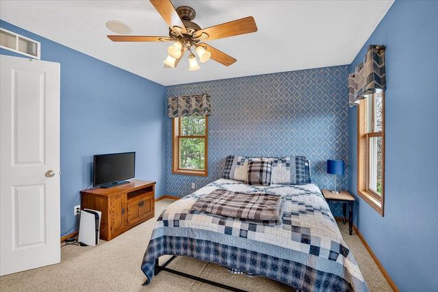 N9181 Cardinal Crest Lane, New Glarus, WI 53574