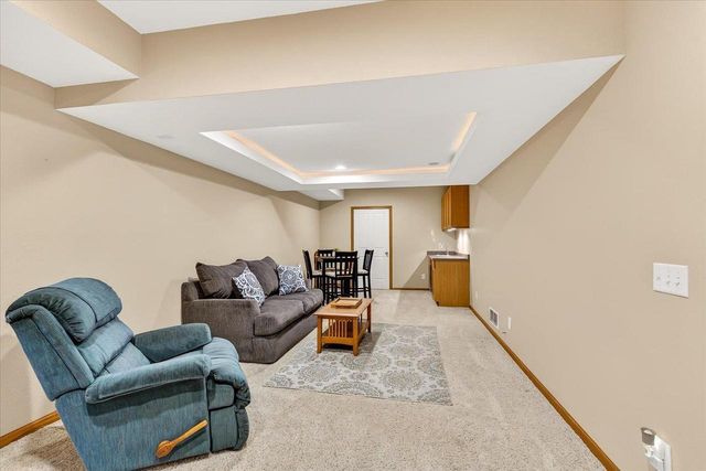 N9181 Cardinal Crest Lane, New Glarus, WI 53574