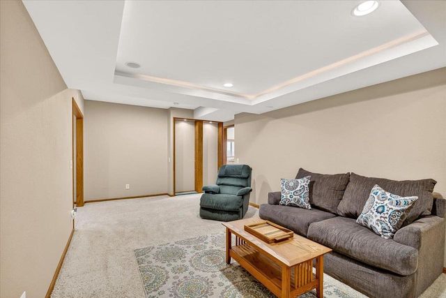 N9181 Cardinal Crest Lane, New Glarus, WI 53574