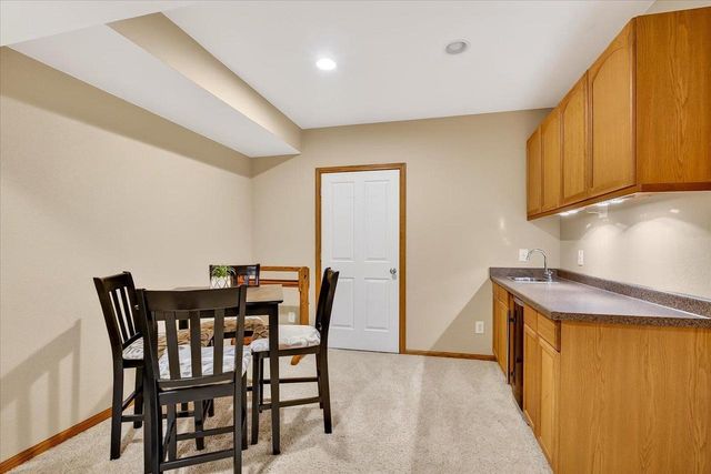 N9181 Cardinal Crest Lane, New Glarus, WI 53574