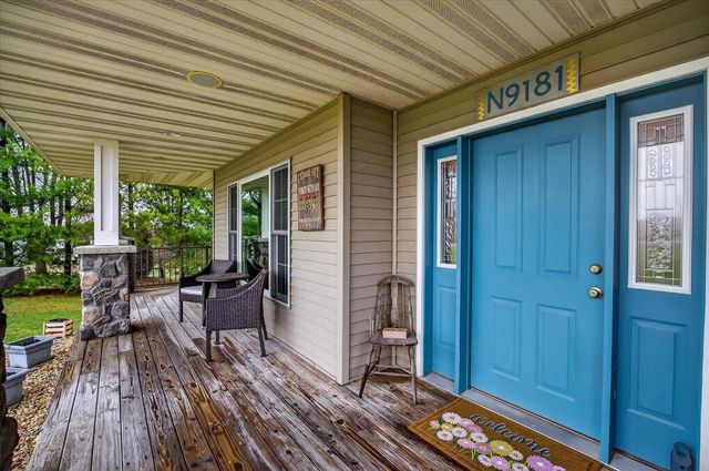 N9181 Cardinal Crest Lane, New Glarus, WI 53574