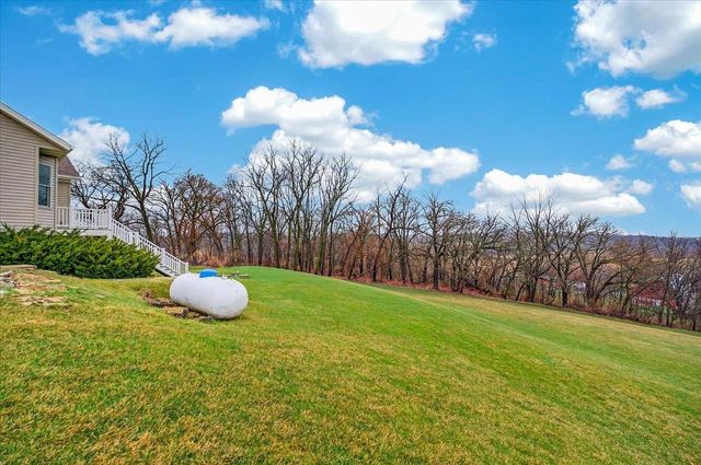 N9181 Cardinal Crest Lane, New Glarus, WI 53574