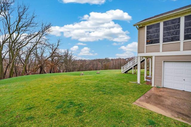 N9181 Cardinal Crest Lane, New Glarus, WI 53574