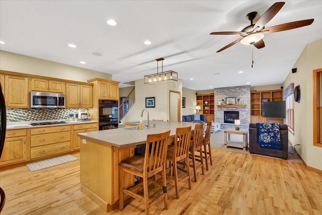 N9181 Cardinal Crest Lane, New Glarus, WI 53574