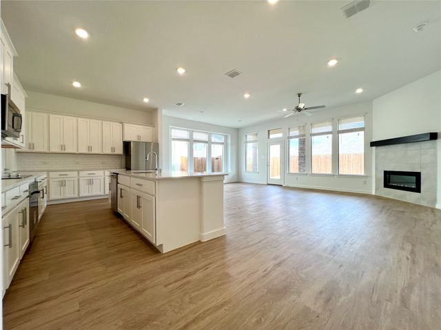 130 Starfall Drive, Princeton, TX 75407