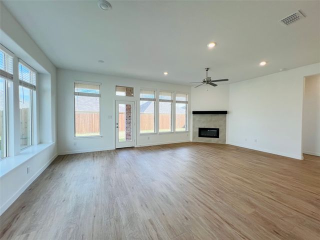 130 Starfall Drive, Princeton, TX 75407