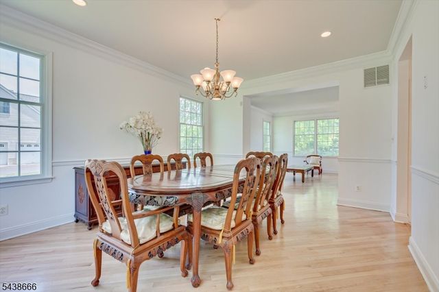 21 Courtside Ln, South Brunswick Twp., NJ 08540