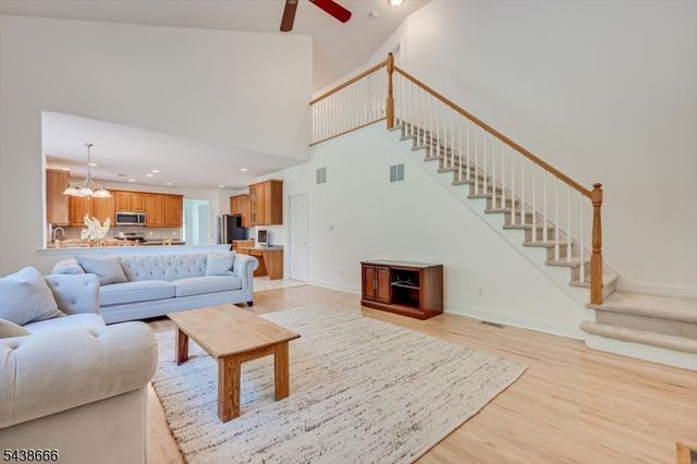 21 Courtside Ln, South Brunswick Twp., NJ 08540