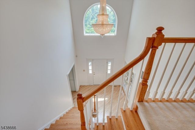 21 Courtside Ln, South Brunswick Twp., NJ 08540