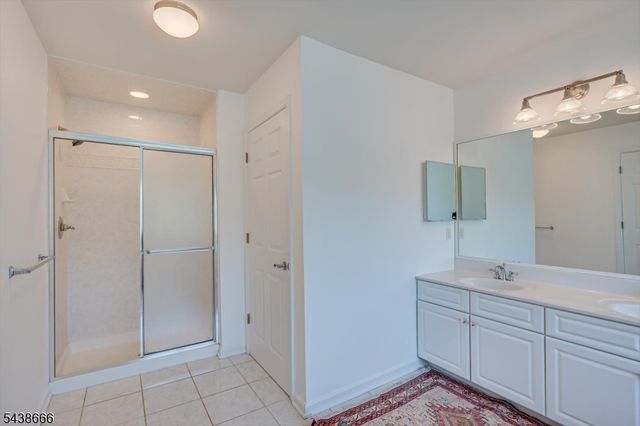 21 Courtside Ln, South Brunswick Twp., NJ 08540