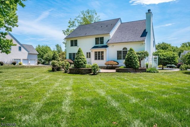 21 Courtside Ln, South Brunswick Twp., NJ 08540