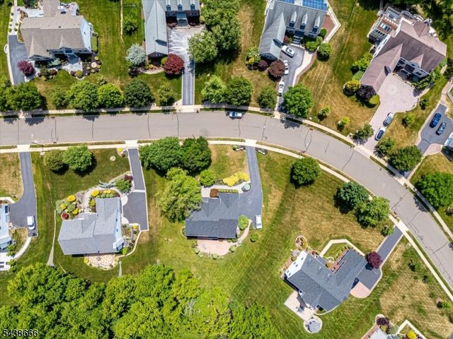 21 Courtside Ln, South Brunswick Twp., NJ 08540