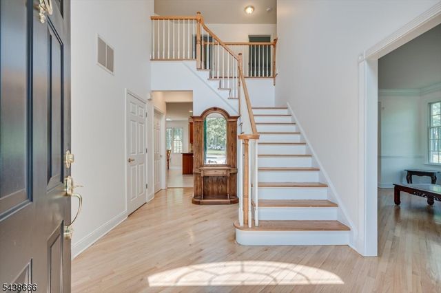 21 Courtside Ln, South Brunswick Twp., NJ 08540