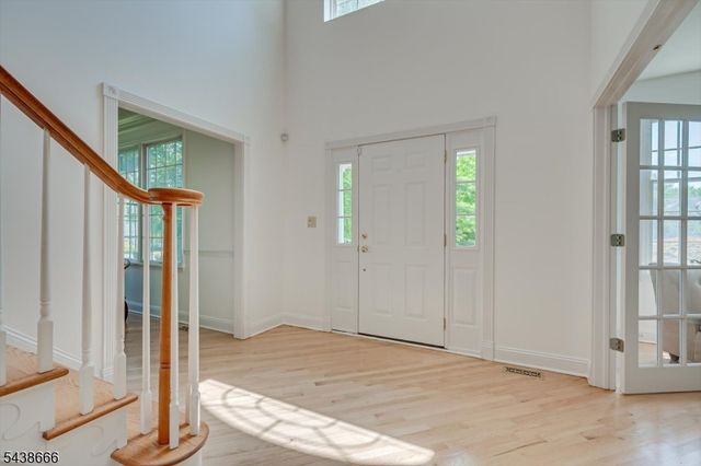 21 Courtside Ln, South Brunswick Twp., NJ 08540