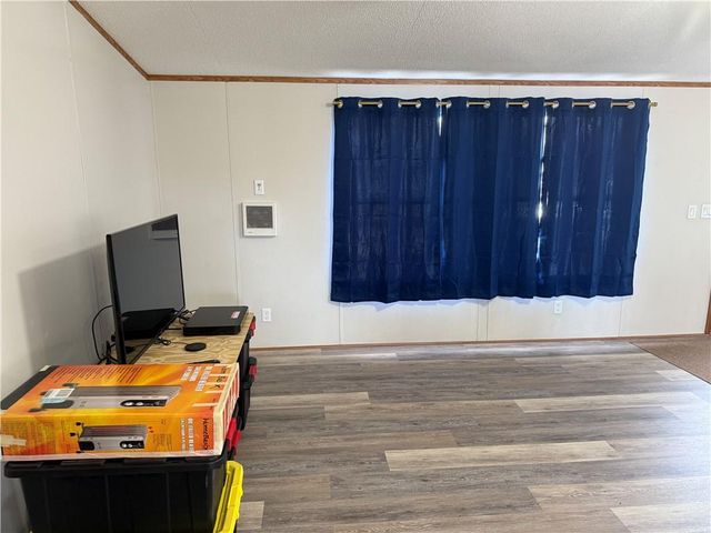 600 S Seventh Street, Deepwater, MO 64740