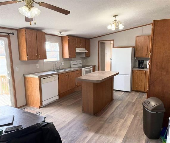 600 S Seventh Street, Deepwater, MO 64740