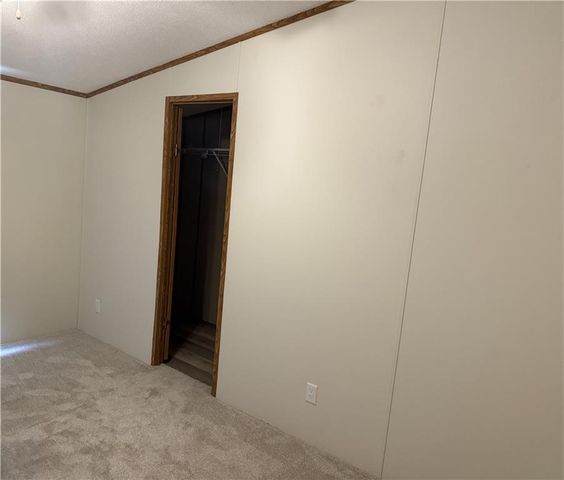 600 S Seventh Street, Deepwater, MO 64740