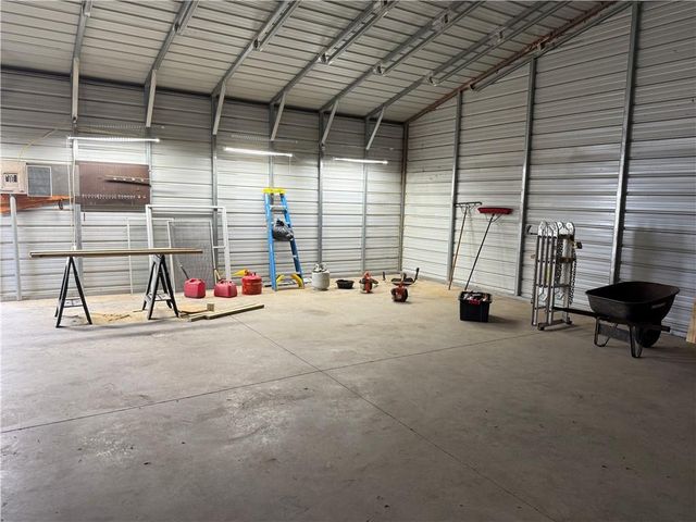 600 S Seventh Street, Deepwater, MO 64740