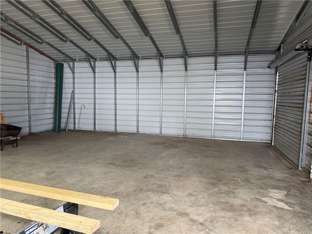 600 S Seventh Street, Deepwater, MO 64740