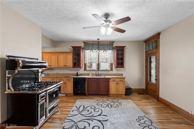 1011 Parriott Avenue, Moundsville, WV 26041