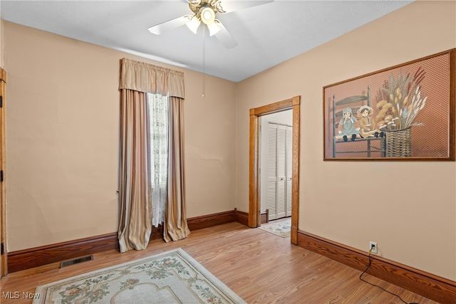 1011 Parriott Avenue, Moundsville, WV 26041