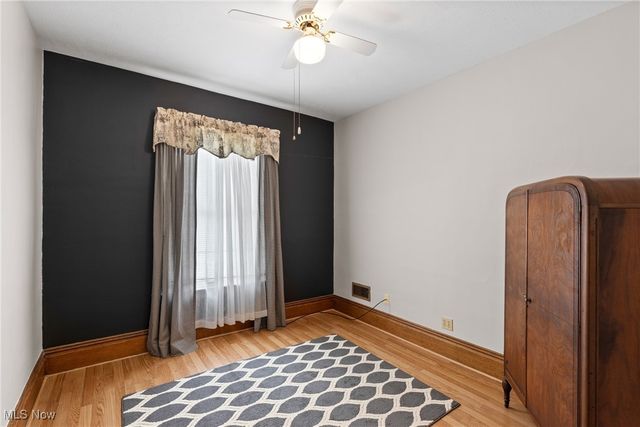 1011 Parriott Avenue, Moundsville, WV 26041