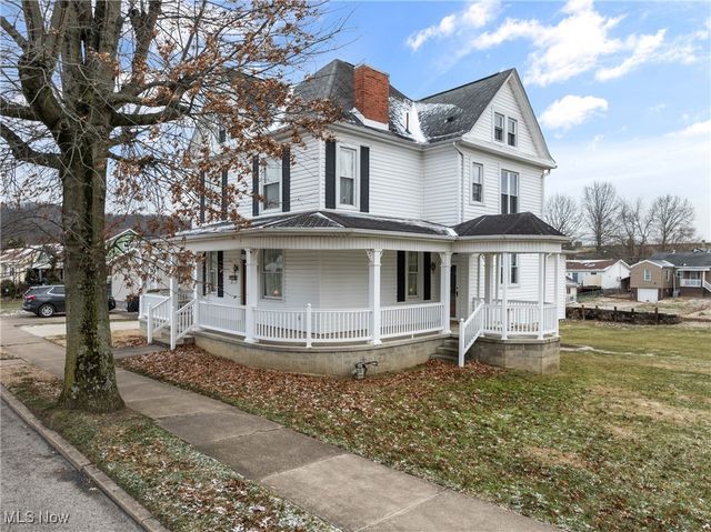 1011 Parriott Avenue, Moundsville, WV 26041